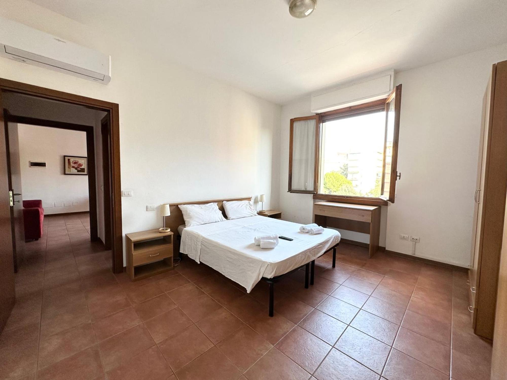 Mv Apartament 4b * Florencia
